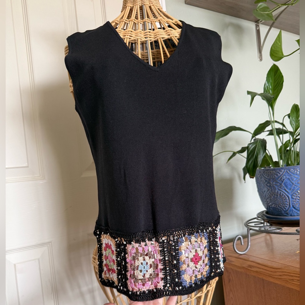 J.A.C XL Vintage Women’s Black Crotchet Patchwork Tank Top